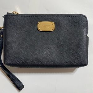 Michael Kors wristlet wallet